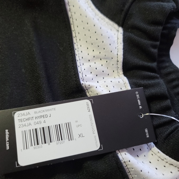 Men’s Adidas football Jersey AZ9299 Techfit hyped - Picture 3 of 6